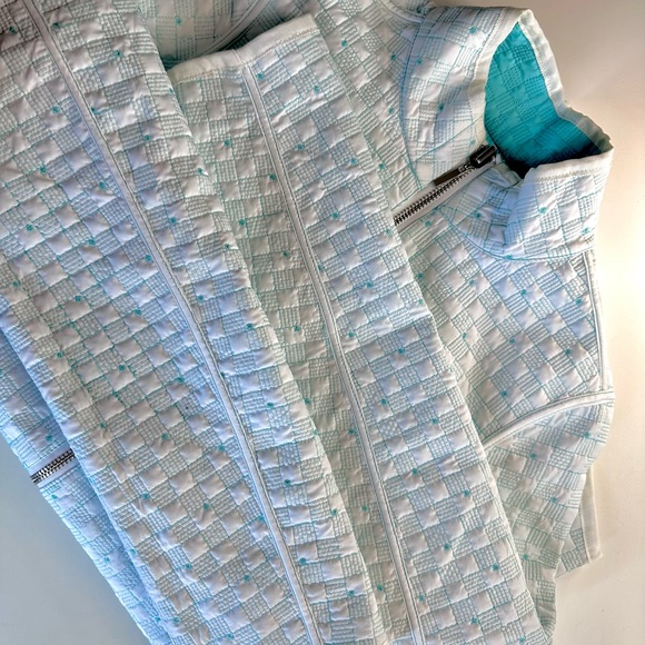 Bylyse Reversible Turquoise/White Quilted Jacket - Picture 8 of 9